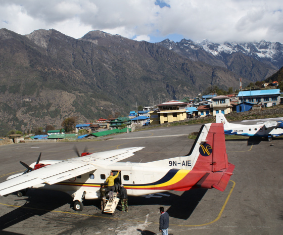 Phakding - Namche Bazaar (3440 m/11,280 ft) / Trek duration: 5 - 6 hours, Distance: 7.2 km