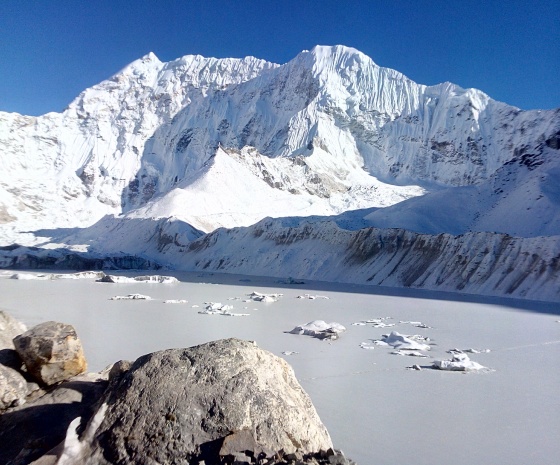 Gokyo to Thaknak 4750m 3-4 hours walk (B, L, D)