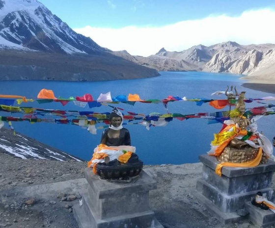 Explore Tilicho Lake (4,949m/16237ft) approx. 4/4 km  & 5-6 hours (B, L, D)