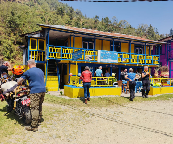 Rest stops at both comfortable hotels and cozy tea house