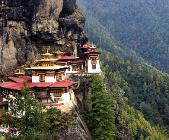 Hike to Tiger nest: 3120m altitude / Approx. 5-6 hours walk (B, L, D)