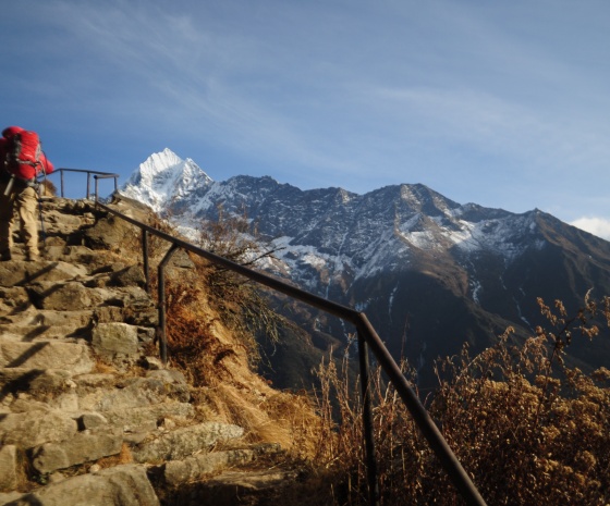 Pangboche to Manjoo 4-5 hrs walk (B, L, D) 