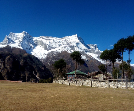 Manjo to Lukla 3-4 hrs walk (B, L, D