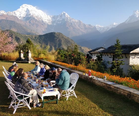 Birentanthi - Ghandruk (2012m) / Trek duration: 4-5 hours, Distance: 17.8 km (B, L, D)