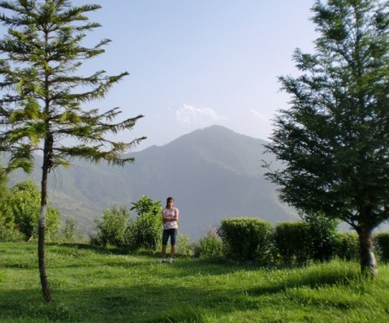 Trek to Dhampus village a small Gurung Village 1650m altitude /  Drive duration: 3 to 4 hours / Walking hours: 3-4 hours