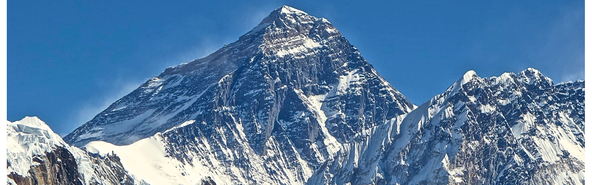 Everest Luxury Trek Banner