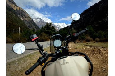 Wild Wild West: Nepal motorbike trip