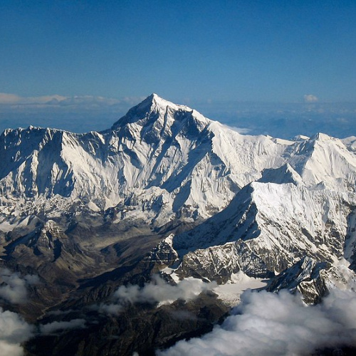 Everest mountain flight